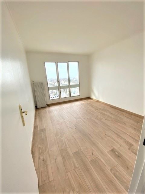 appartement 5 pièces en vente sur LE BLANC MESNIL (93150)