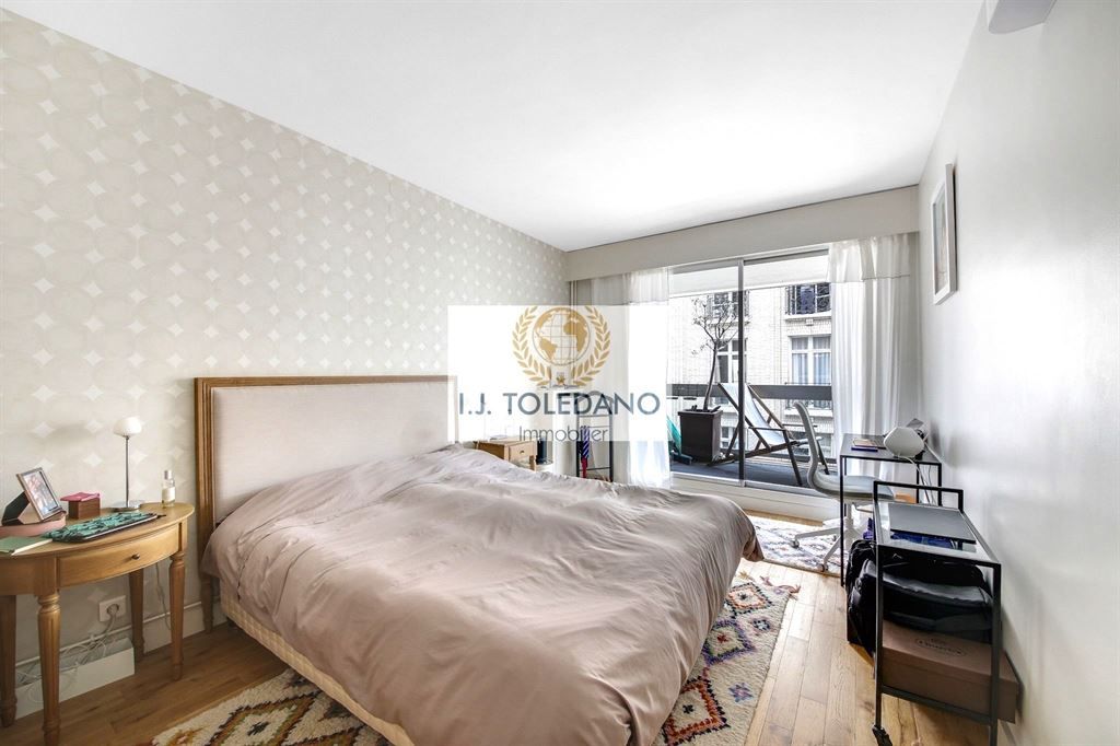 appartement 5 pièces en vente sur PARIS (75016)